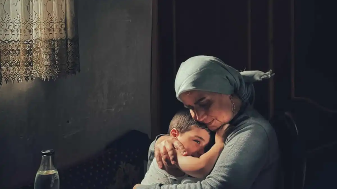Retratos rurales iraníes por Hojjat Hamidi: anciano en aldea iraní